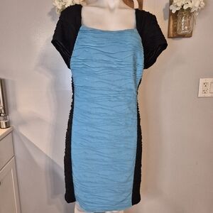 Roz & Ali Two-Tone Textured Midi Dress